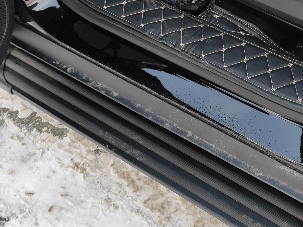 Пороги алюминиевые "Slim Line Black" 1820 мм на Haval Dargo