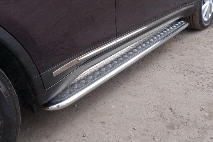 Пороги и боковые трубы на Infiniti QX70 (FX35, FX37, FX30d, FX50) фото 1