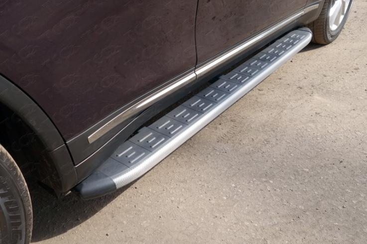 Пороги и боковые трубы на Infiniti QX70 (FX35, FX37, FX30d, FX50) фото 1