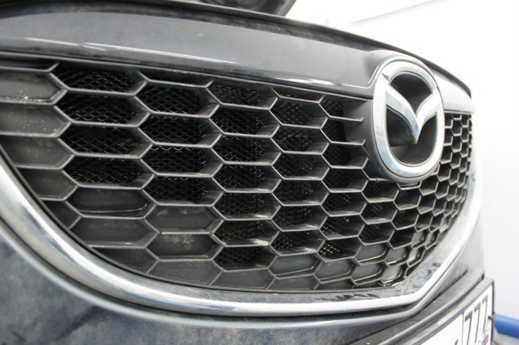 Защитные сетки радиатора на Mazda CX-5 фото 1