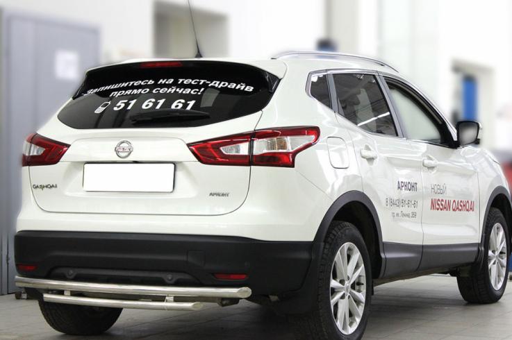 Защита заднего бампера на Nissan Qashqai фото 1
