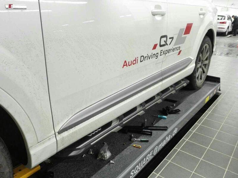 Пороги и боковые трубы на Audi Q7 фото 4