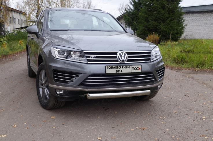 Защита переднего бампера на Volkswagen Touareg R-Line фото 1