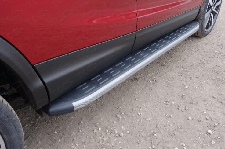 Пороги и боковые трубы на Nissan Qashqai фото 1