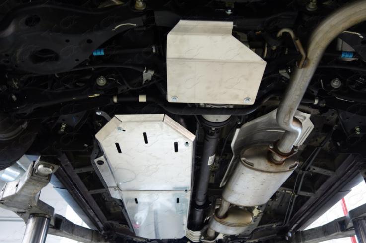 Защита картера двигателя и КПП на Infiniti QX60 (JX35) фото 1