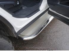 Пороги и боковые трубы на Toyota Highlander фото 3