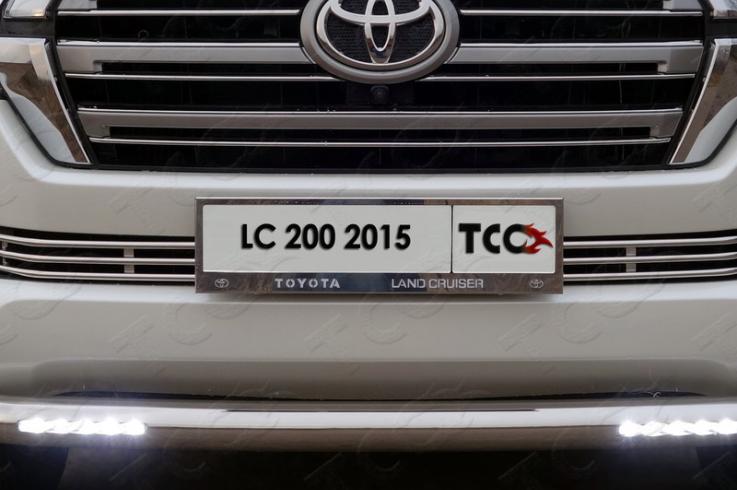 Накладки и молдинги на Toyota Land Cruiser 200 фото 1