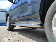 Пороги и боковые трубы на Toyota Land Cruiser Prado 150 фото 33