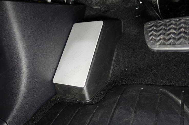 Накладки и молдинги на Toyota Land Cruiser Prado 150 фото 1