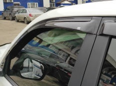 Дефлекторы на Toyota Land Cruiser Prado 150 фото 16