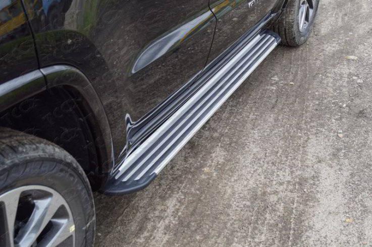 Пороги и боковые трубы на Jeep Grand Cherokee фото 1