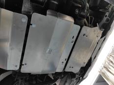 Защита картера двигателя и КПП на Toyota Fortuner фото 29