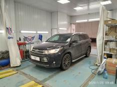 Пороги и боковые трубы на Toyota Highlander фото 9