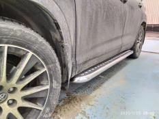 Пороги и боковые трубы на Toyota Highlander фото 10