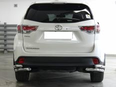 Защита заднего бампера на Toyota Highlander фото 3