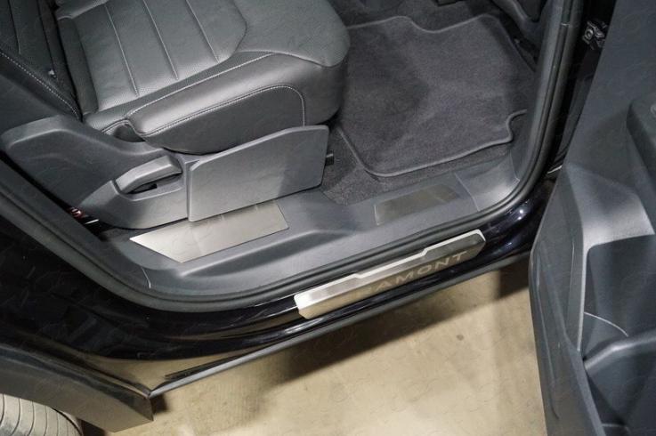 Накладки и молдинги на Volkswagen Teramont фото 1