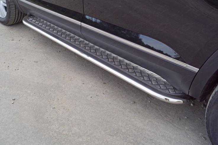 Пороги и боковые трубы на Volkswagen Teramont фото 1