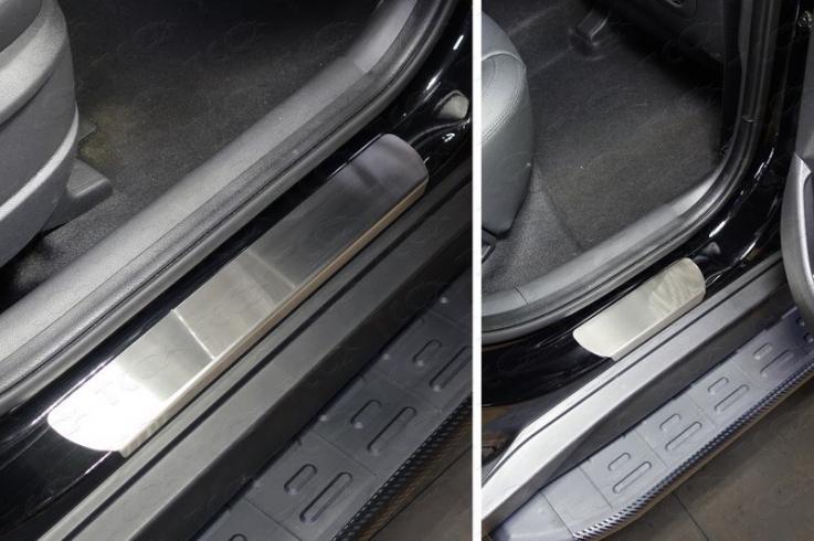 Накладки и молдинги на Hyundai Tucson фото 1
