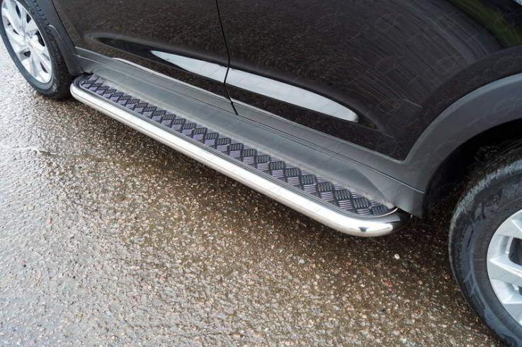 Пороги и боковые трубы на Hyundai Tucson фото 1