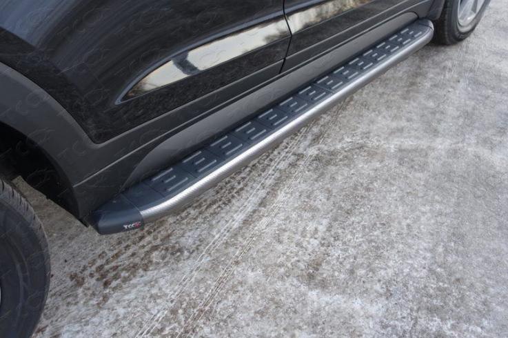 Пороги и боковые трубы на Hyundai Tucson фото 1