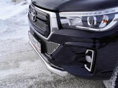 Защита переднего бампера на Toyota Hilux фото 3