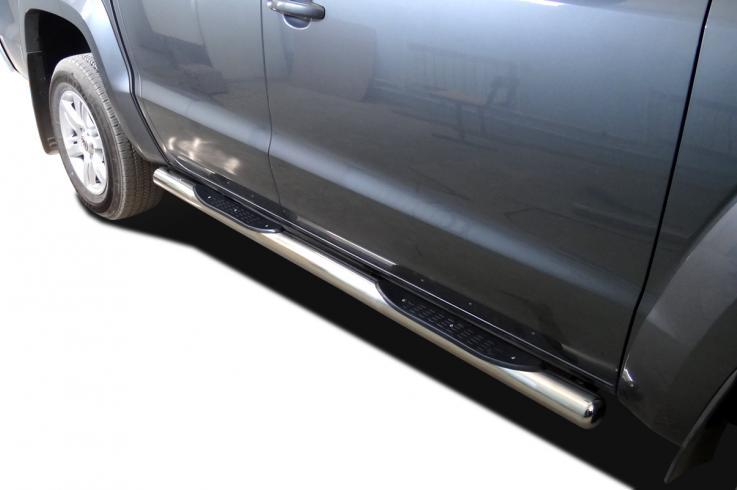 Пороги и боковые трубы на Volkswagen Amarok фото 1