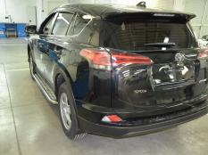 Пороги и боковые трубы на Toyota RAV4 фото 5