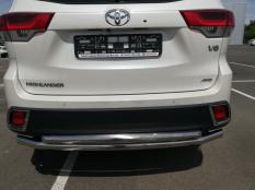 Защита заднего бампера на Toyota Highlander фото 3