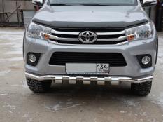 Защита переднего бампера на Toyota Hilux фото 7