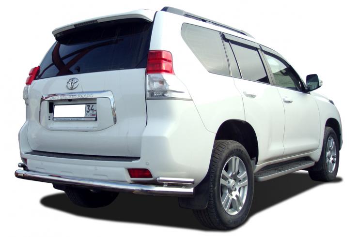 Защита заднего бампера на Toyota Land Cruiser Prado 150 фото 1