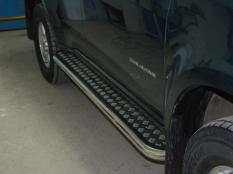 Пороги и боковые трубы на Chevrolet Trail Blazer фото 3
