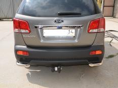 Защита заднего бампера на Kia Sorento фото 3