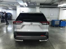 Защита заднего бампера на Toyota RAV4 фото 3
