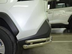 Защита заднего бампера на Toyota RAV4 фото 5