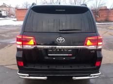 Защита заднего бампера на Toyota Land Cruiser 200 Executive фото 4