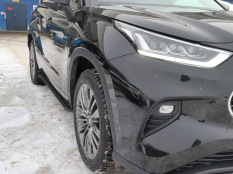 Пороги и боковые трубы на Toyota Highlander фото 8