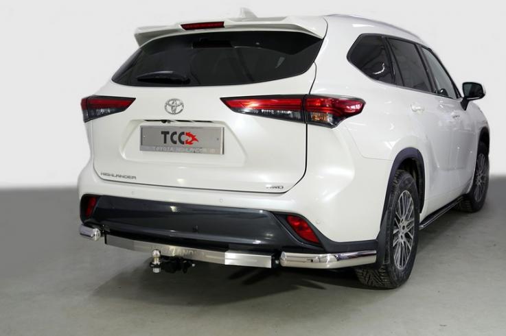 Защита заднего бампера на Toyota Highlander фото 1