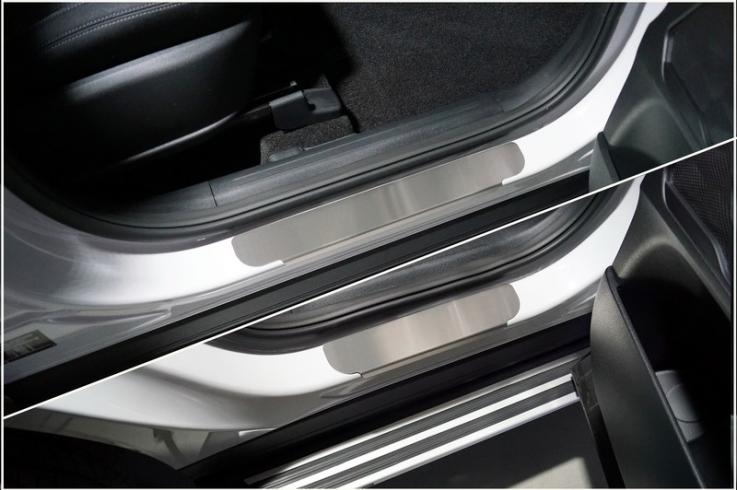 Накладки и молдинги на Hyundai Santa Fe фото 1