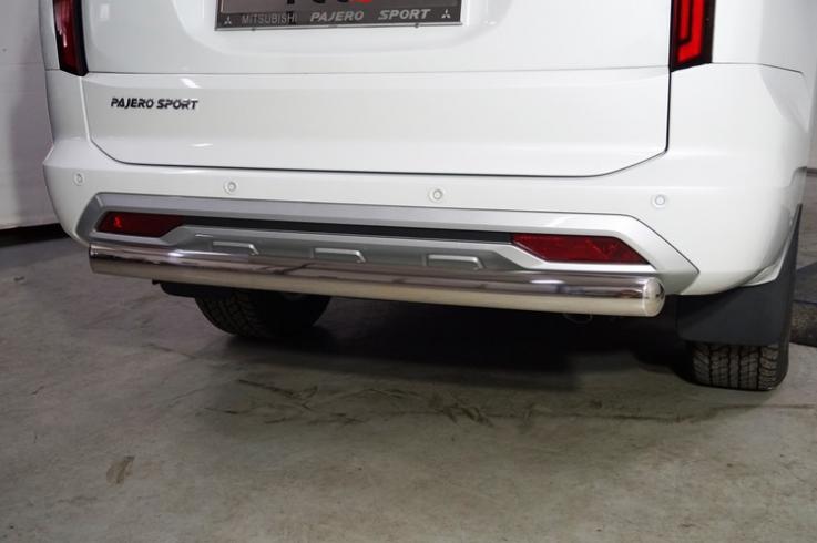Защита заднего бампера на Mitsubishi Pajero Sport фото 1