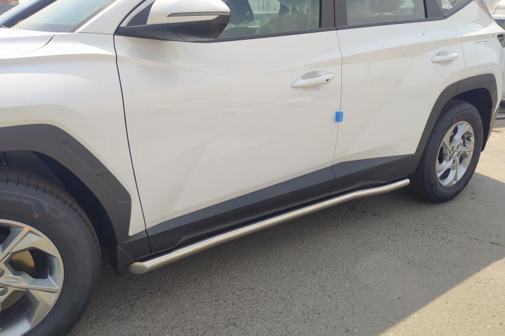 Пороги и боковые трубы на Hyundai Tucson фото 1