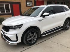 Пороги и боковые трубы на Kia Sorento фото 8