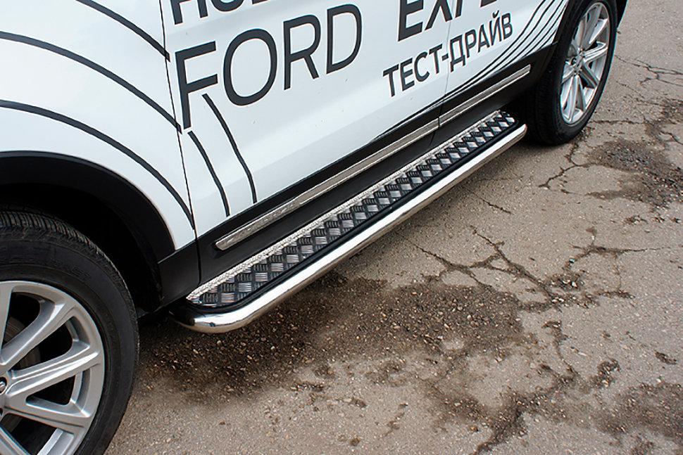 Пороги и боковые трубы на Ford Explorer фото 30