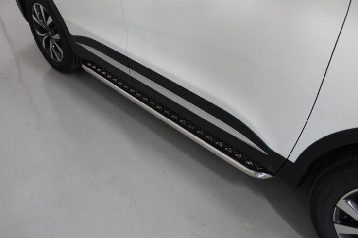 Пороги и боковые трубы на Chery Tiggo 7 Pro фото 1