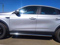 Пороги и боковые трубы на Renault Arkana фото 6