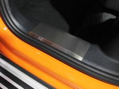 Накладки и молдинги на Audi Q3 фото 3