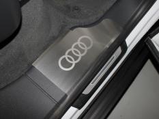 Накладки и молдинги на Audi Q8 фото 3