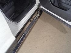 Пороги и боковые трубы на Subaru Forester фото 3