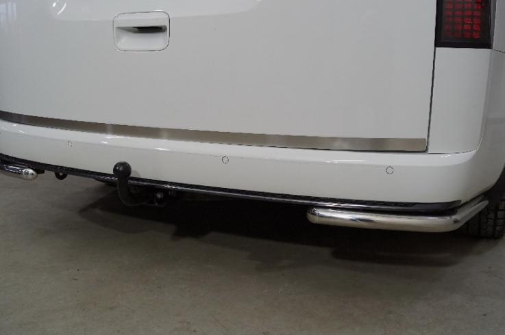 Накладки и молдинги на Hyundai Staria фото 1