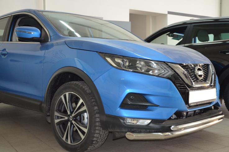 Защита переднего бампера на Nissan Qashqai фото 1
