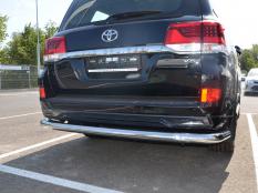Защита заднего бампера на Toyota Land Cruiser 200 Executive фото 3